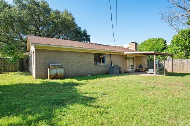 402 Carol Avenue, Corsicana, TX 75110
