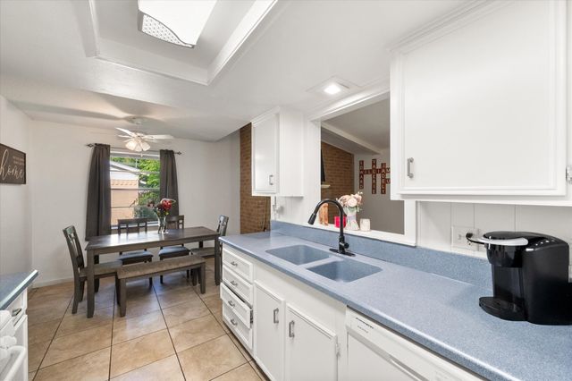402 Carol Avenue, Corsicana, TX 75110