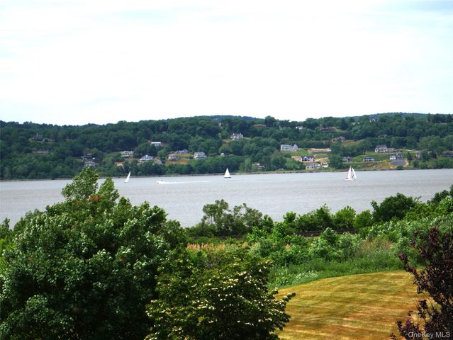 241 Old Castle Point Road, Wappingers Falls, NY 12590