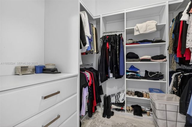 4100 Island Blvd 1403, Aventura, FL 33160