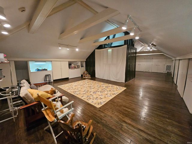 16 Johnson Place, Evansville, IN 47714