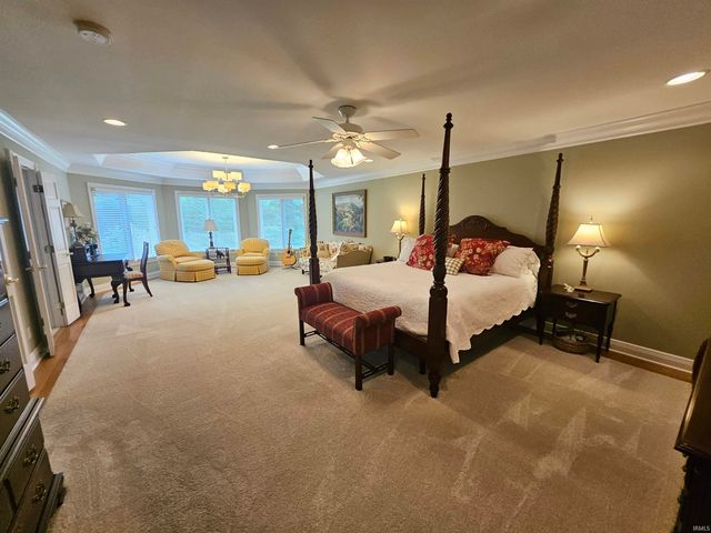 16 Johnson Place, Evansville, IN 47714