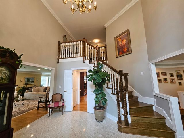 16 Johnson Place, Evansville, IN 47714