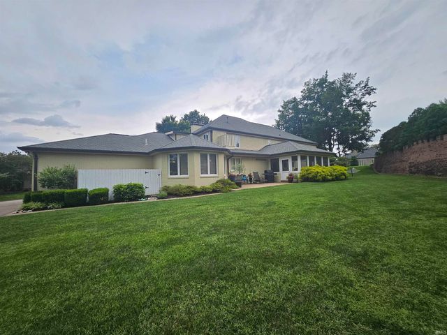 16 Johnson Place, Evansville, IN 47714