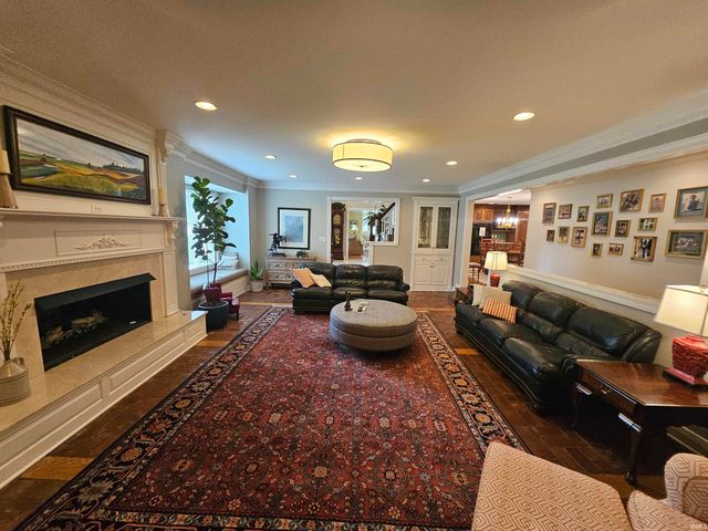 16 Johnson Place, Evansville, IN 47714