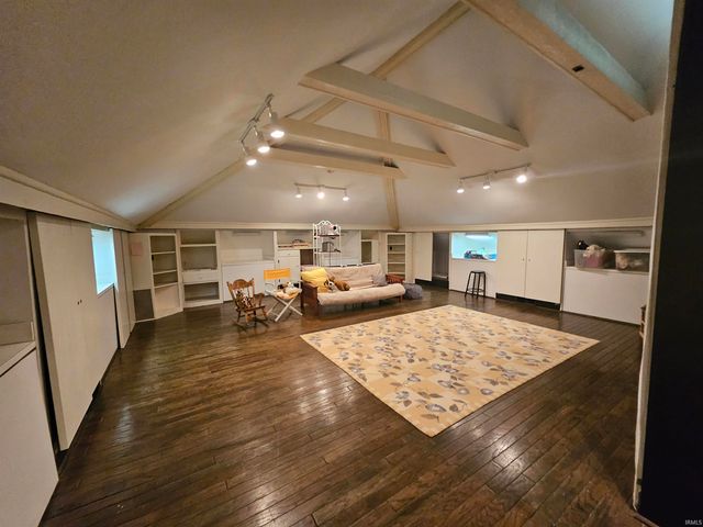 16 Johnson Place, Evansville, IN 47714