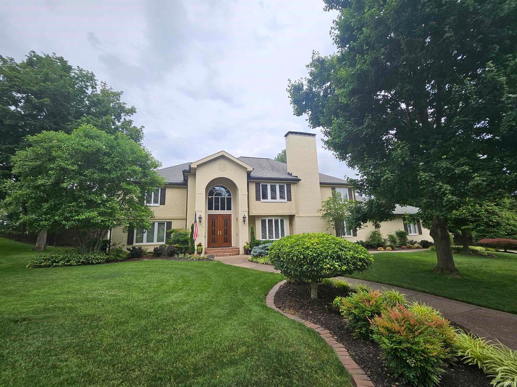 16 Johnson Place, Evansville, IN 47714