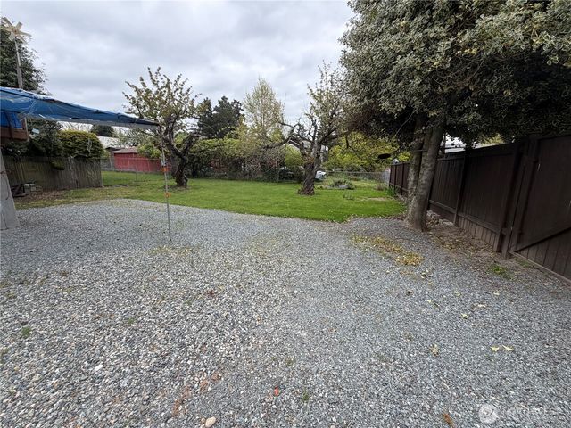 656 SW 149th Street, Burien, WA 98166