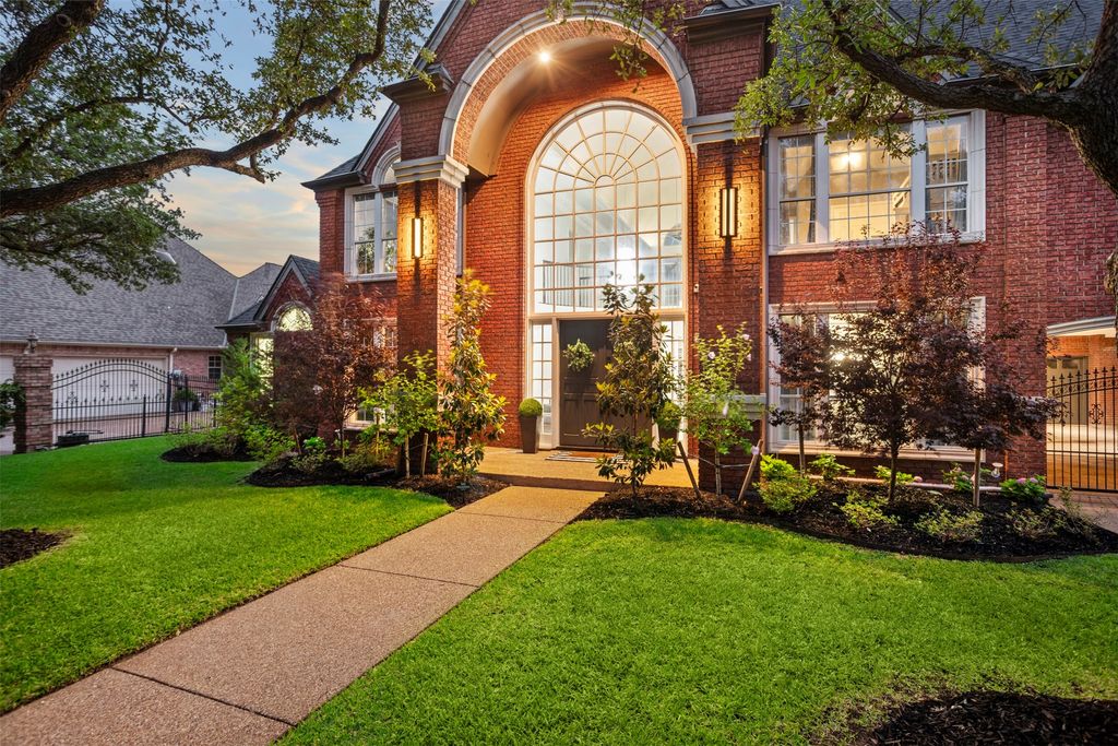 2906 Cottonwood Lane, Colleyville, TX 76034