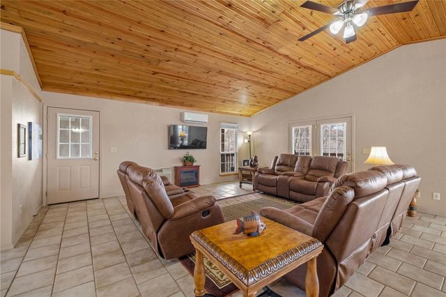 11646 Cedar Drive, Garfield, AR 72732