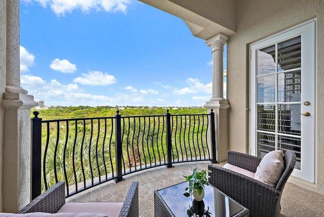 138 Tierra Lane 6, Jupiter, FL 33477