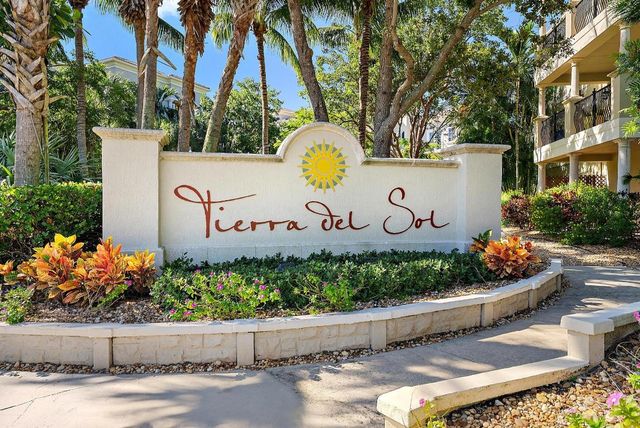 138 Tierra Lane 6, Jupiter, FL 33477