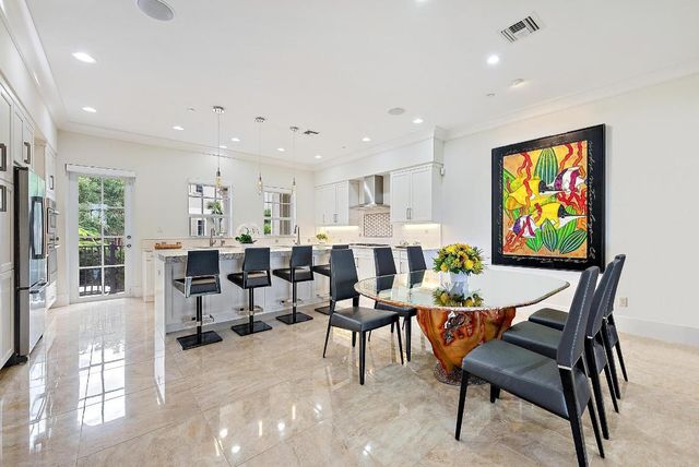 138 Tierra Lane 6, Jupiter, FL 33477