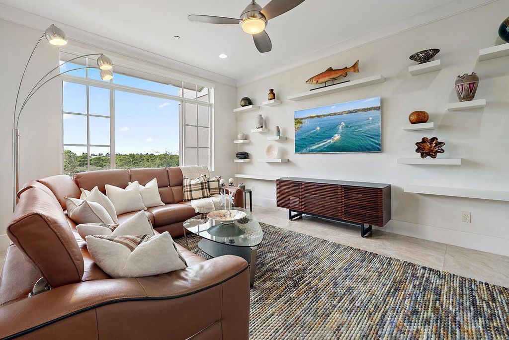 138 Tierra Lane 6, Jupiter, FL 33477