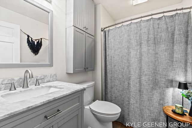 208 Chicago Avenue, Park Twp, MI 49424