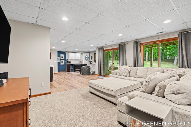 208 Chicago Avenue, Park Twp, MI 49424
