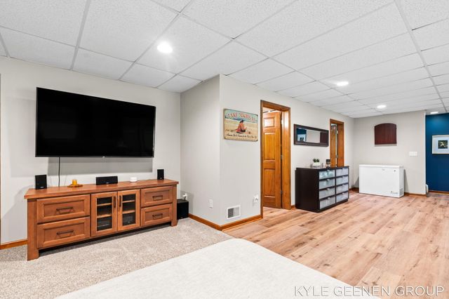 208 Chicago Avenue, Park Twp, MI 49424