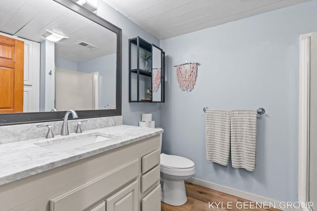 208 Chicago Avenue, Park Twp, MI 49424
