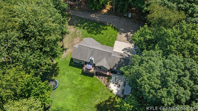 208 Chicago Avenue, Park Twp, MI 49424