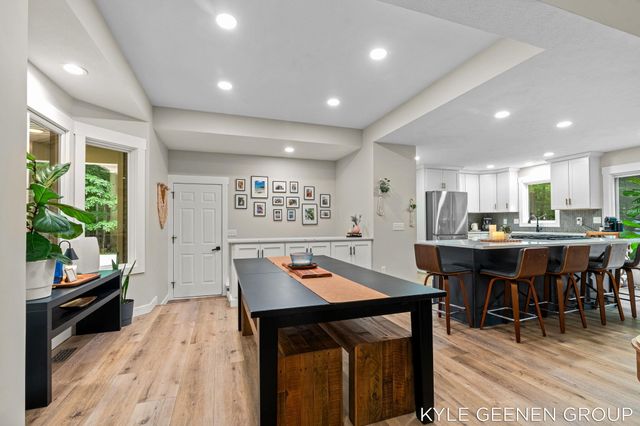 208 Chicago Avenue, Park Twp, MI 49424