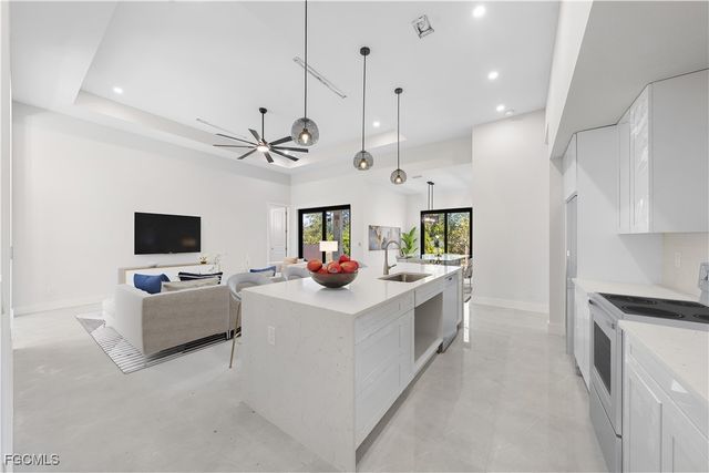 2809 SW Embers TER, Cape Coral, FL 33991