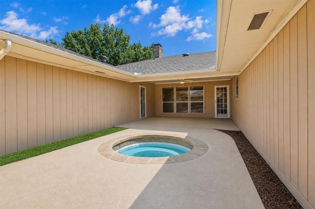 2411 Golden Willow Lane, Richardson, TX 75082