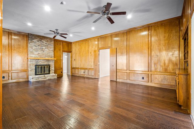 2411 Golden Willow Lane, Richardson, TX 75082