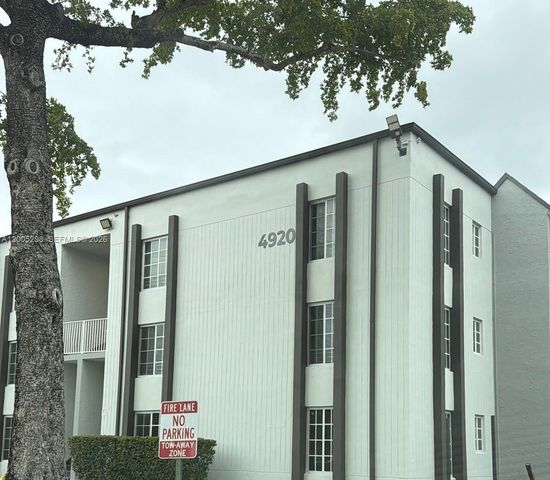 4920 NW 79th Ave 313, Doral, FL 33166
