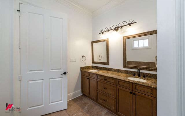 1029 S Crescent Cove, Shreveport, LA 71105