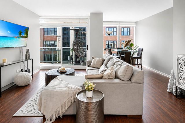 757 N Orleans Street 610, Chicago, IL 60654