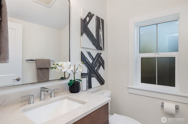 14820 NE 70th Court, Redmond, WA 98052