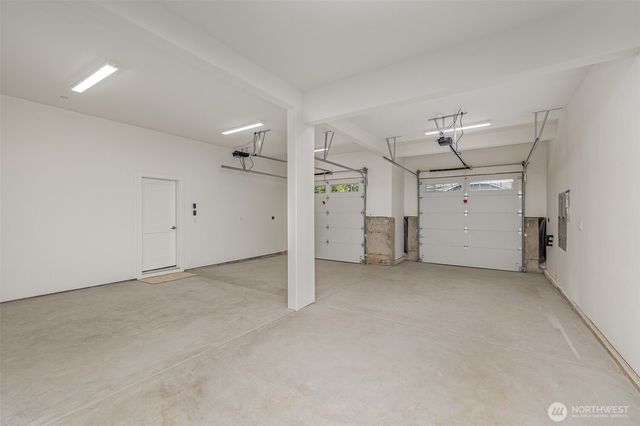 14820 NE 70th Court, Redmond, WA 98052