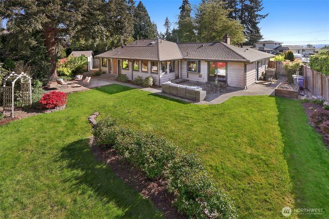 8824 NE 189th Place, Bothell, WA 98011