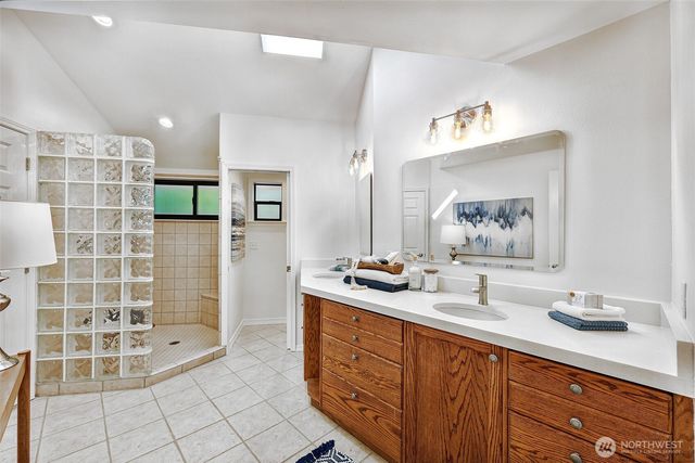 8824 NE 189th Place, Bothell, WA 98011