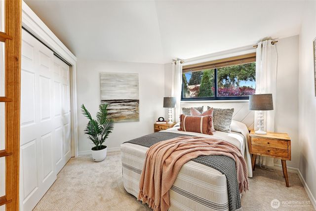8824 NE 189th Place, Bothell, WA 98011