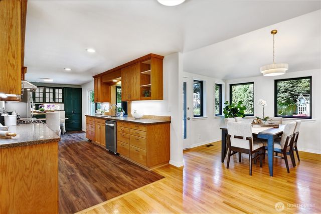8824 NE 189th Place, Bothell, WA 98011