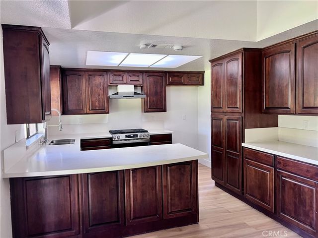 5941 Grinnell Drive, Riverside, CA 92509