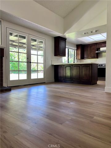 5941 Grinnell Drive, Riverside, CA 92509