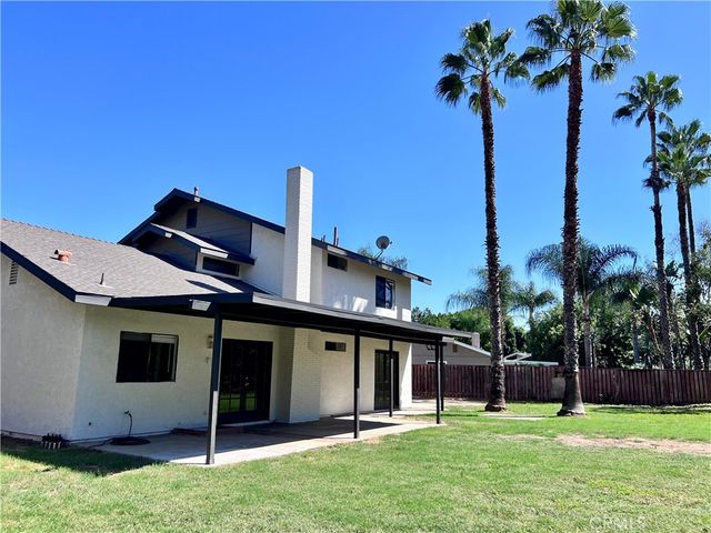 5941 Grinnell Drive, Riverside, CA 92509