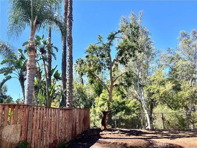 5941 Grinnell Drive, Riverside, CA 92509