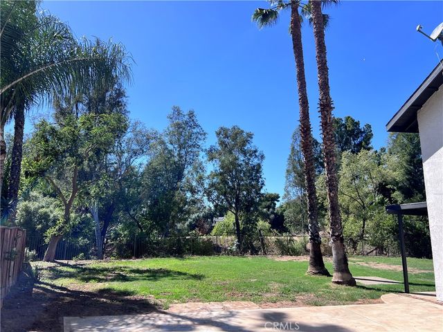 5941 Grinnell Drive, Riverside, CA 92509