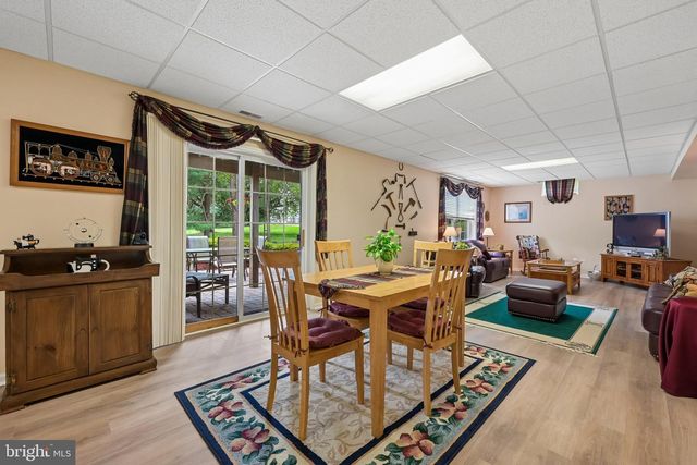 1 ROLLING GLEN CT, Mount Laurel, NJ 08054