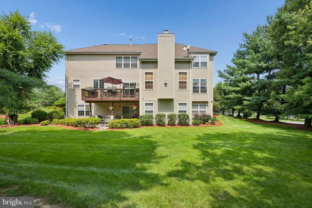 1 ROLLING GLEN CT, Mount Laurel, NJ 08054
