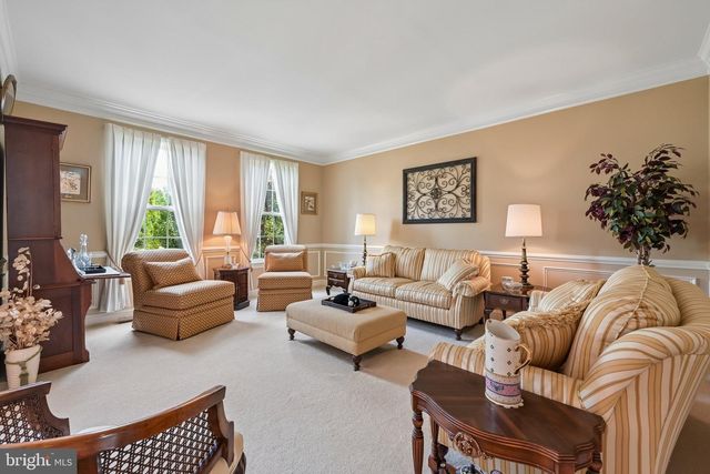 1 ROLLING GLEN CT, Mount Laurel, NJ 08054