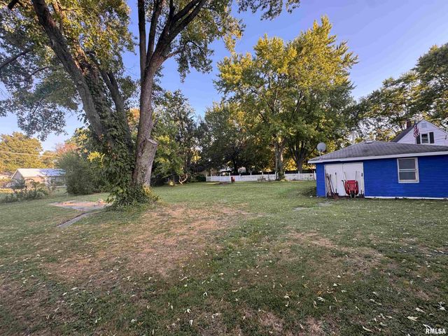 2800 S 13TH Street, Springfield, IL 62703