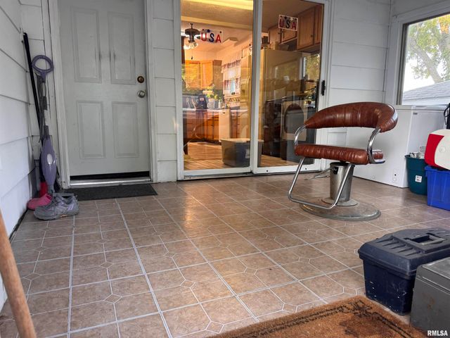 2800 S 13TH Street, Springfield, IL 62703