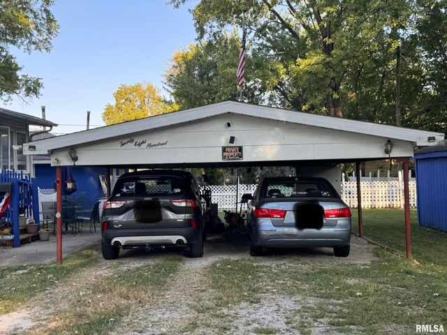2800 S 13TH Street, Springfield, IL 62703