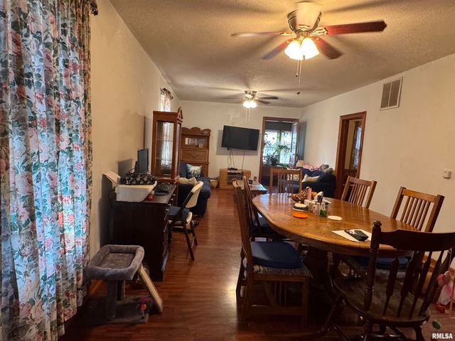 2800 S 13TH Street, Springfield, IL 62703