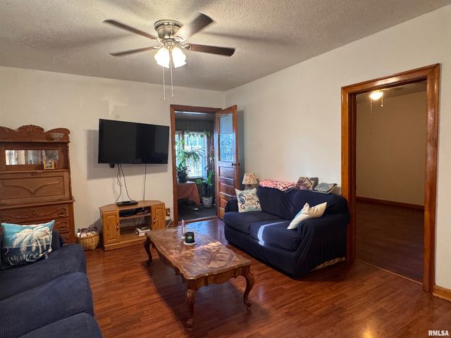 2800 S 13TH Street, Springfield, IL 62703
