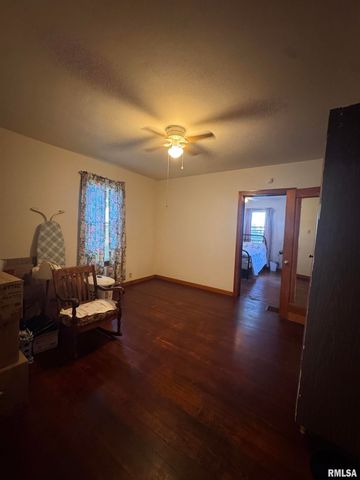 2800 S 13TH Street, Springfield, IL 62703